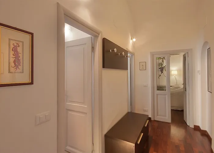 Vatican Holidays 4*